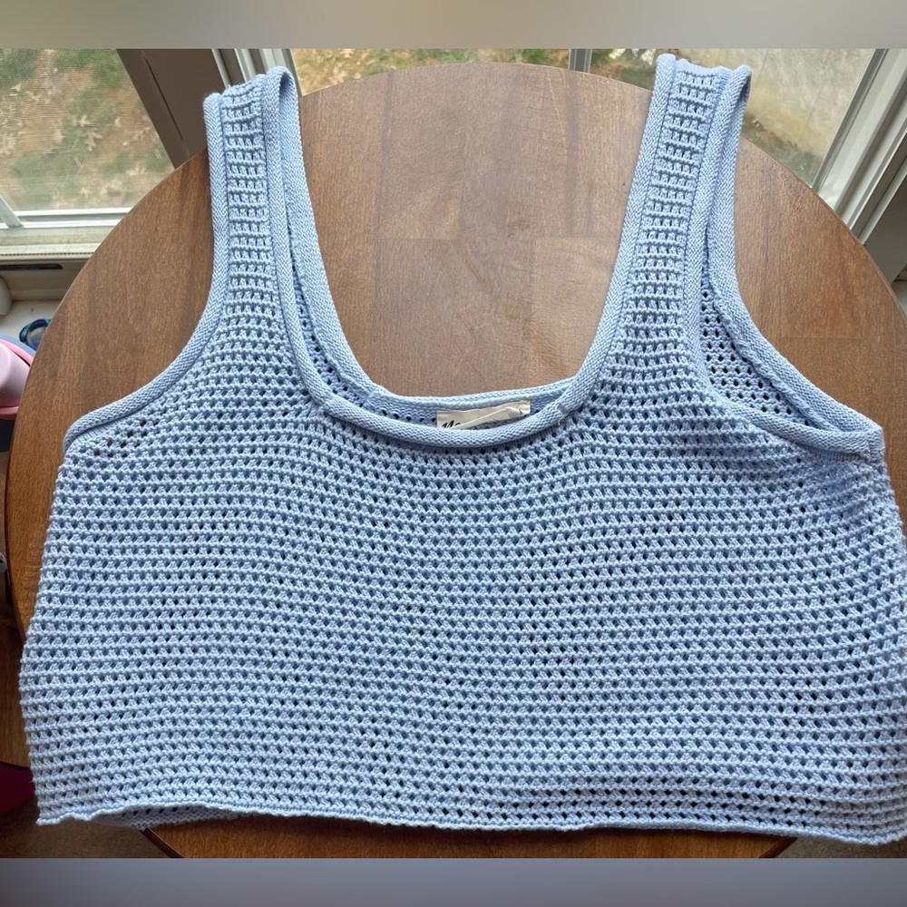 New in crochet tank top, cropped, size L
